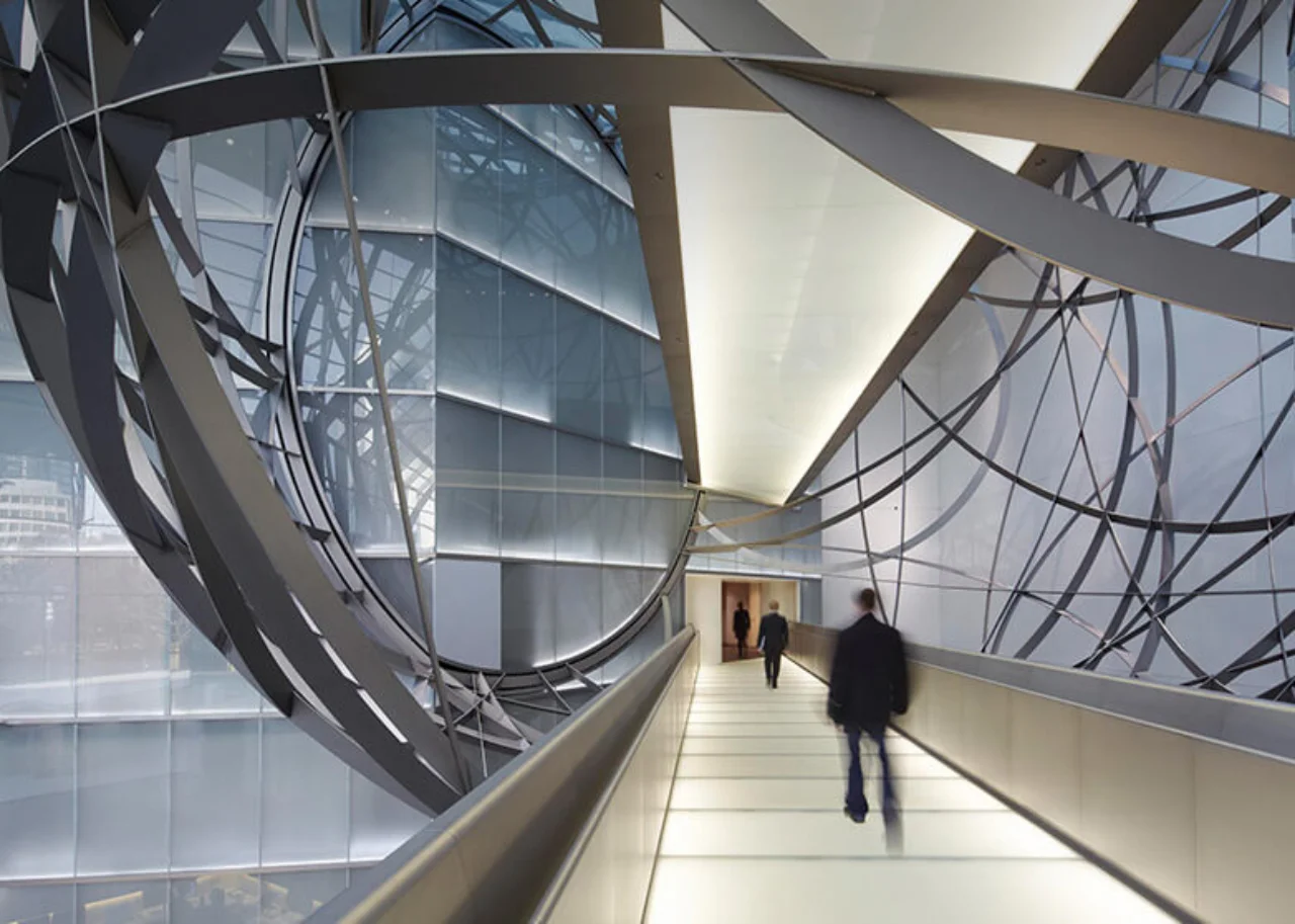 People on a corridor in the Deutsche Bank building in Frankfurt