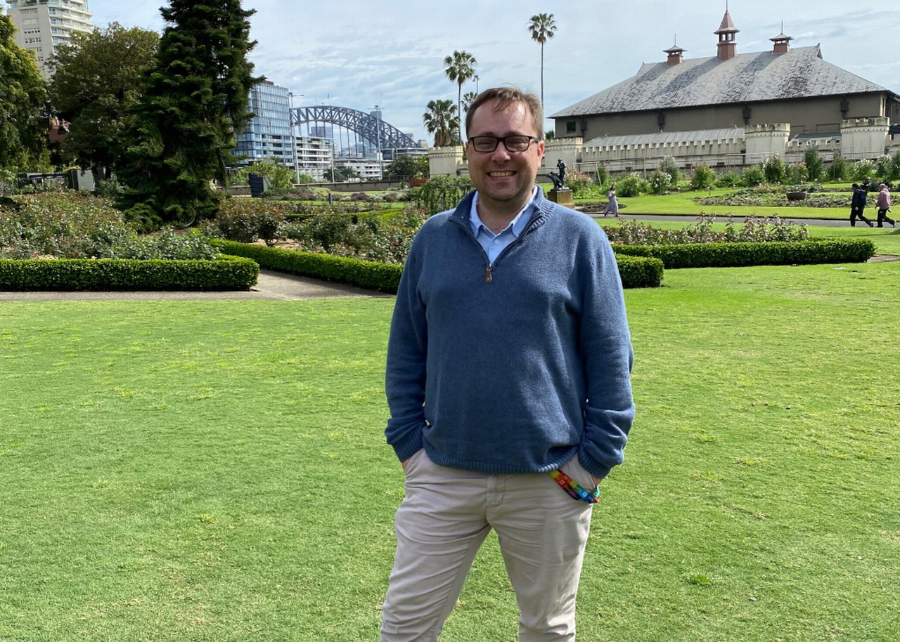 Nic in a city park
