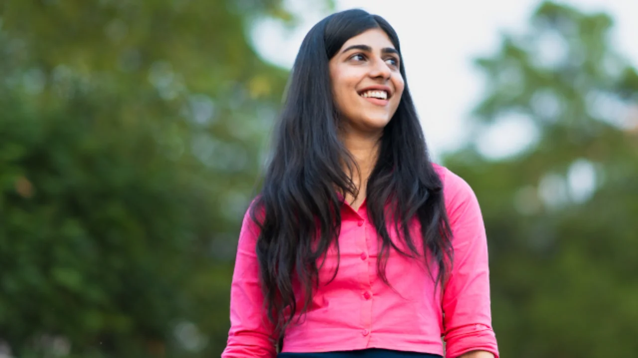 woman with pink blouse