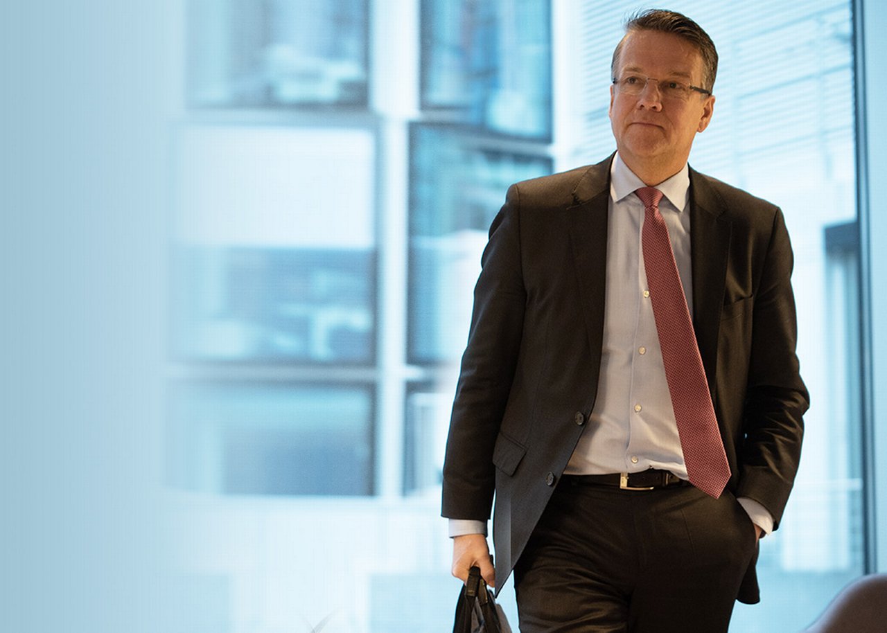 Frank strauß deutsche bank